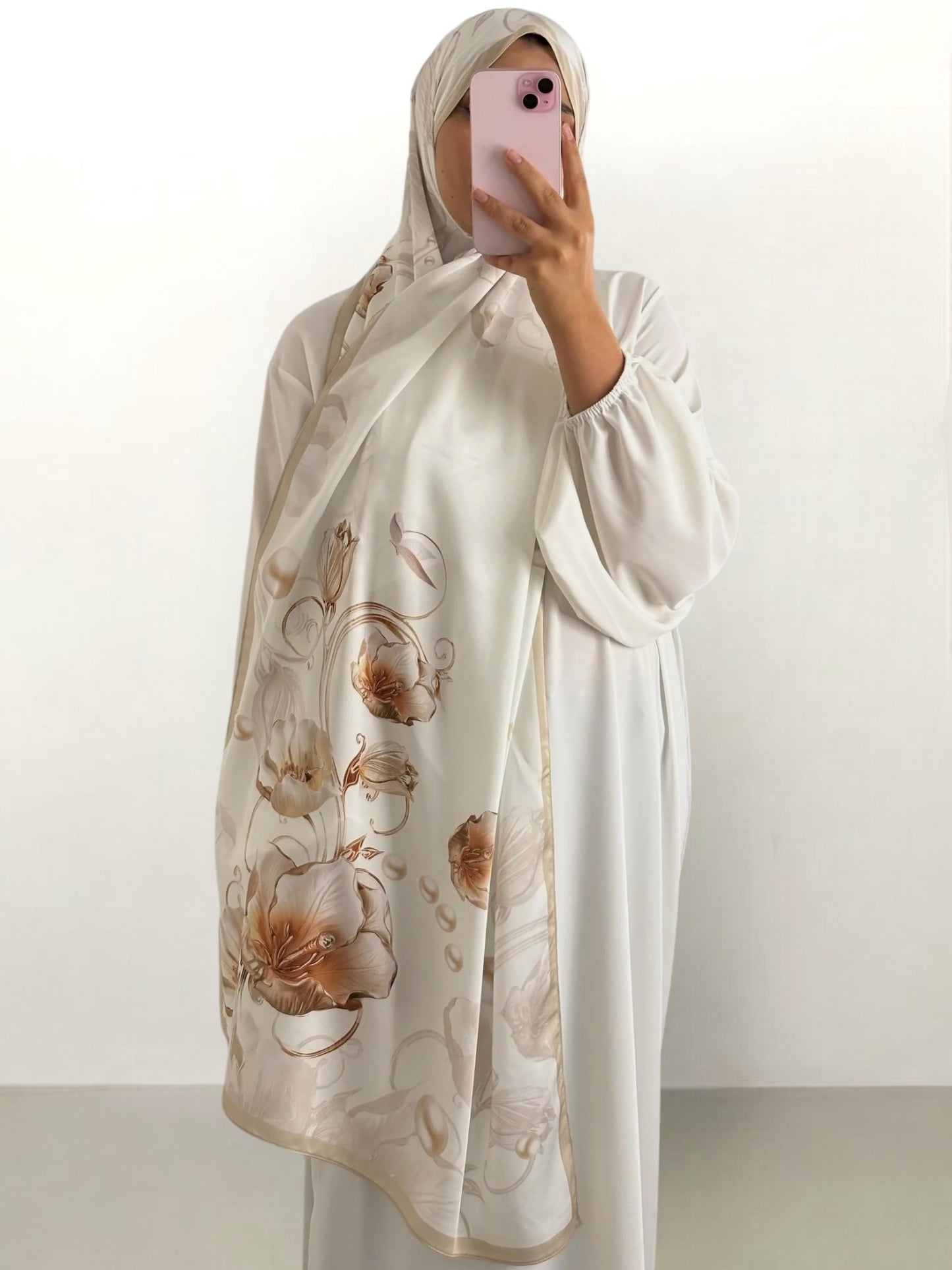 Hijab satinato floreale 20% seta 80% viscosa